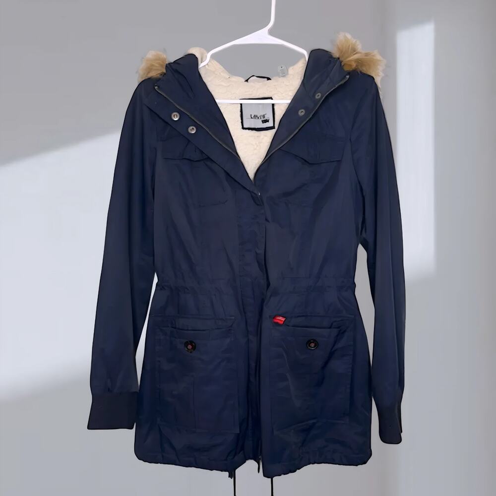 Levi’s Sherpa-Lined Hooded Parka Jacket – Navy Blue (Women’s Small)